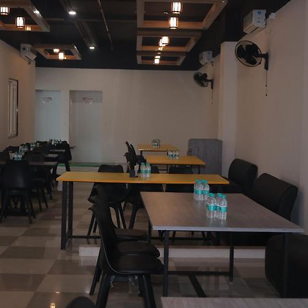 Hotel Srijan Vrindāvan المظهر الخارجي الصورة