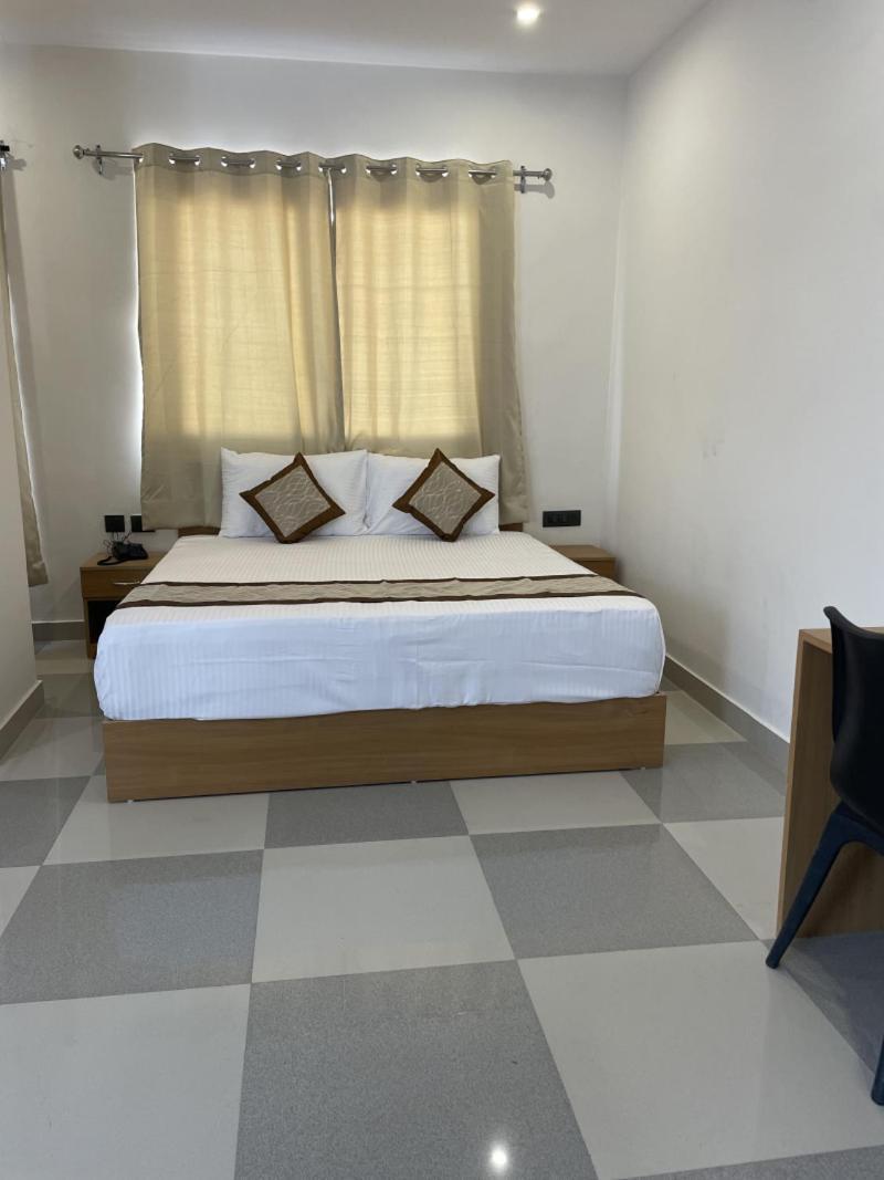 Hotel Srijan Vrindāvan المظهر الخارجي الصورة